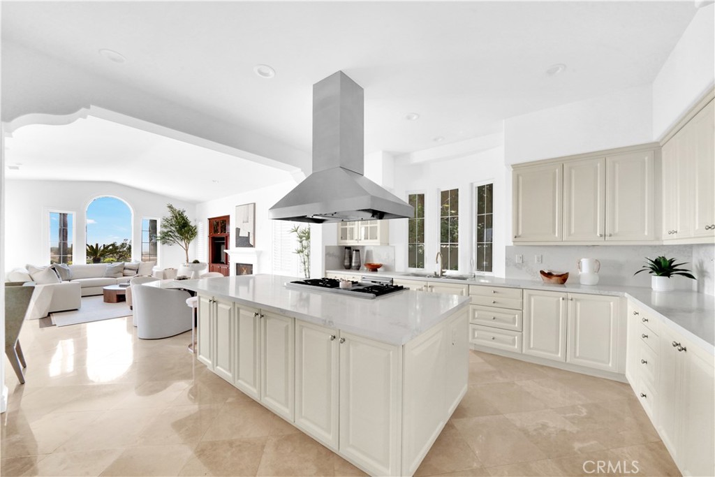 16 Faenza Newport Coast, CA 92657 - Photo 10 of 54