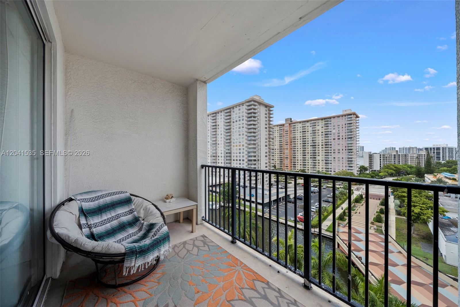 17150 North Bay Road, Unit 2913 Sunny Isles Beach, FL 33160 - Photo 17 of 24