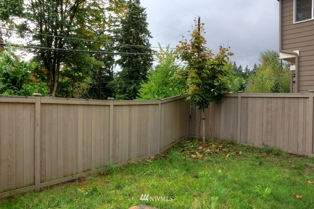 306 204th Place Southeast Bothell, WA 98012 - Photo 14 of 15 Gallery Image 14