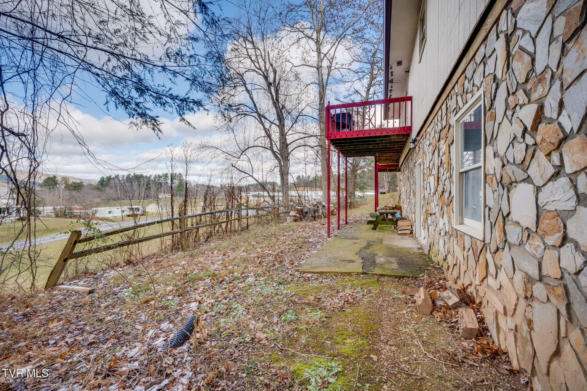 102 Brummett Road Unicoi, TN 37692 - Photo 40 of 40 036