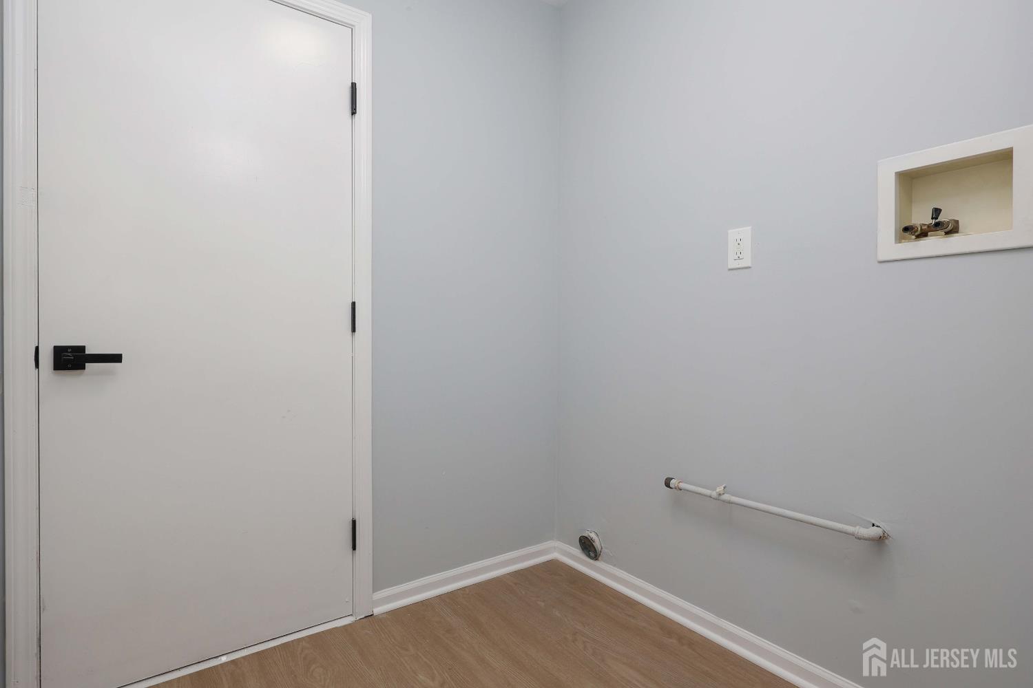 4 Ellison Court Keyport, NJ 07735 - Photo 27 of 37 a view of room