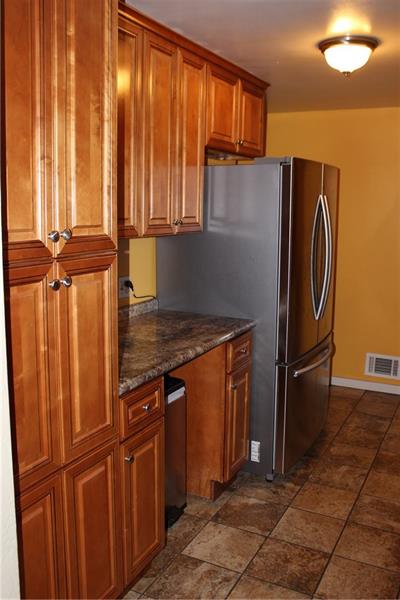 281 West Bruceton Road Pittsburgh, PA 15236 - Photo 7 of 22 Gallery Image 7