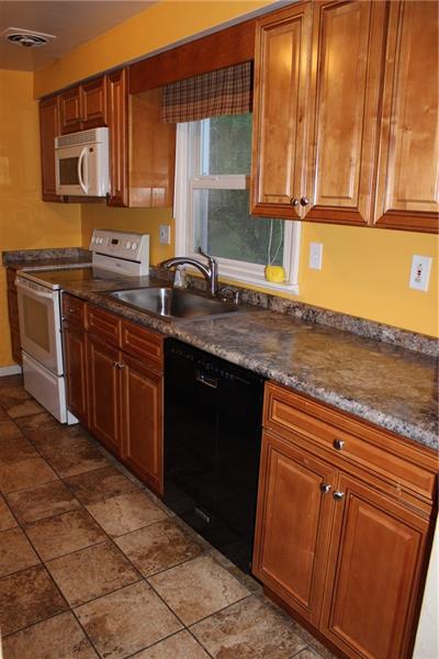 281 West Bruceton Road Pittsburgh, PA 15236 - Photo 8 of 22 Gallery Image 8