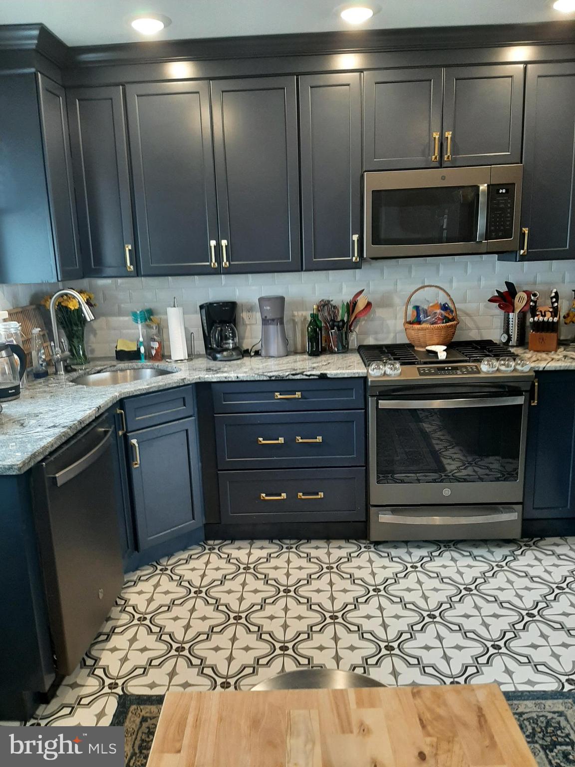 417 Robin Road Hatboro, PA 19040 - Photo 10 of 44 Gallery Image 10