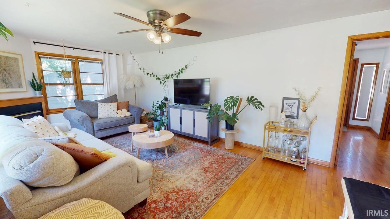 425 East Dodds Street Bloomington, IN 47401 - Photo 2 of 23
