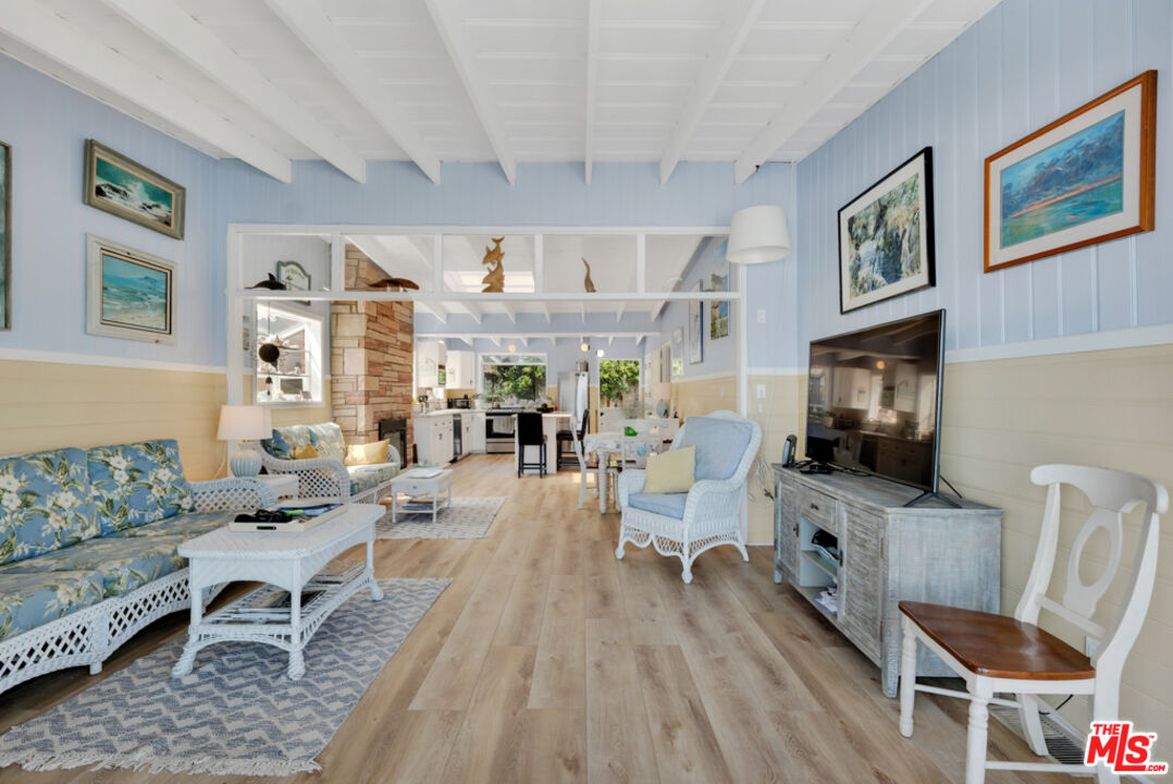24528 Malibu Road Malibu, CA 90265 - Photo 12 of 68