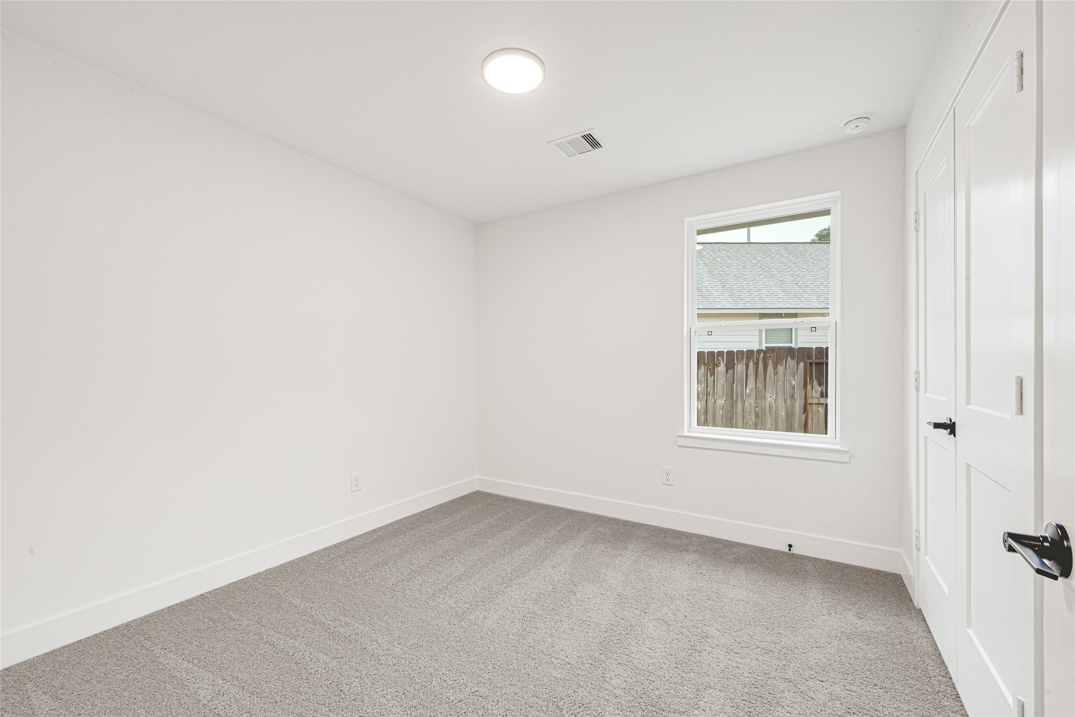 9352 Hard Rock Road Conroe, TX 77303 - Photo 15 of 21 Room 2