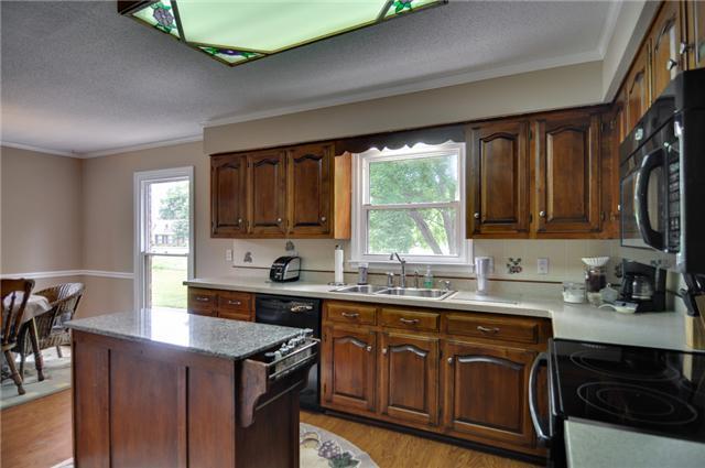 1746 Rigsby Avenue Murfreesboro, TN 37129 - Photo 6 of 20 Gallery Image 6