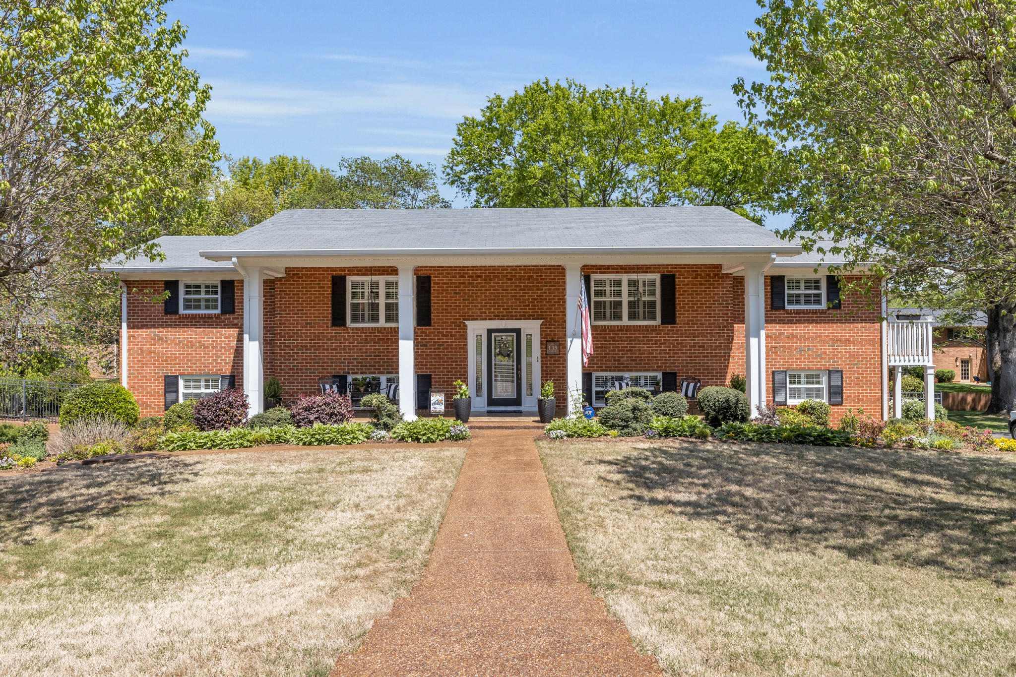 133 Rackham Road Hixson, TN 37343 - Photo 1 of 43 4T1A3515