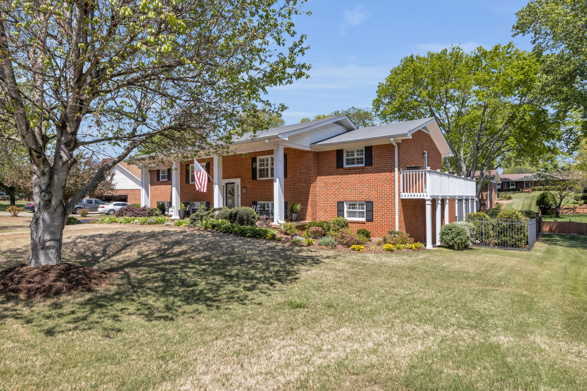 133 Rackham Road Hixson, TN 37343 - Photo 3 of 43 4T1A3521