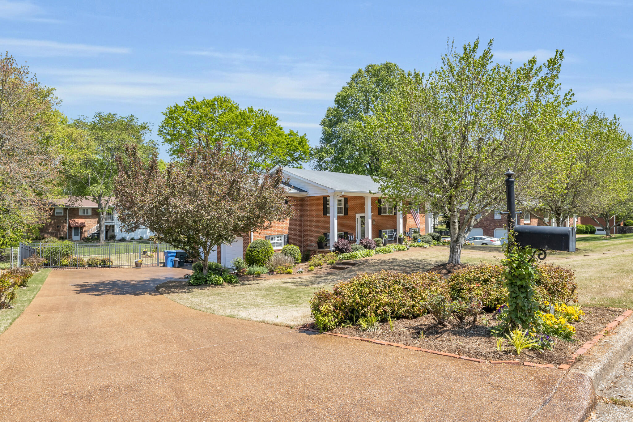 133 Rackham Road Hixson, TN 37343 - Photo 6 of 43 4T1A3533