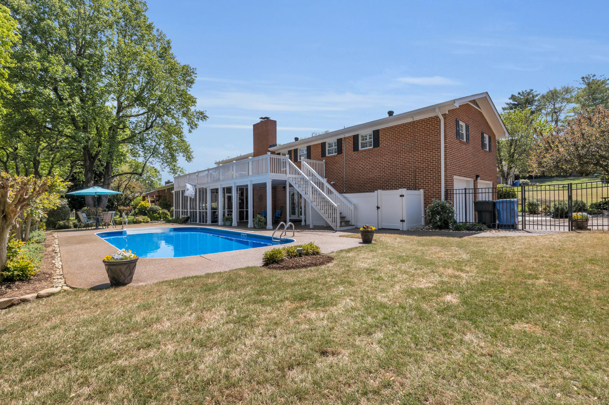 133 Rackham Road Hixson, TN 37343 - Photo 9 of 43 4T1A3545