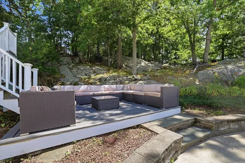$1,175,000 | 50 Weyfair Path, Weymouth, MA 02190