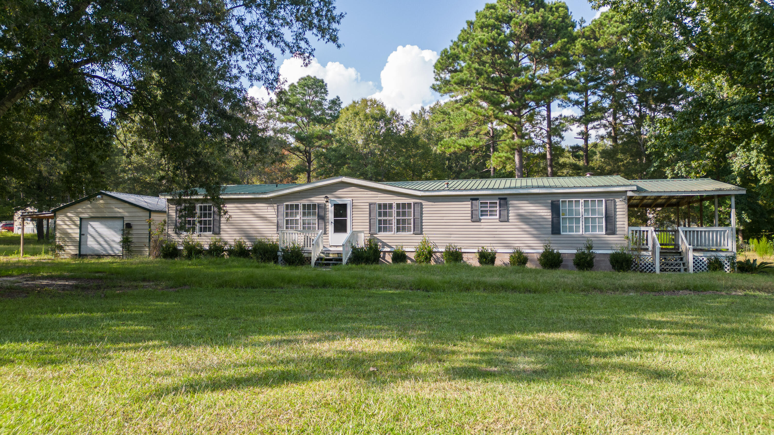 1091 Hudson Road Summerton, SC 29148 - Photo 1 of 37 DJI_0215
