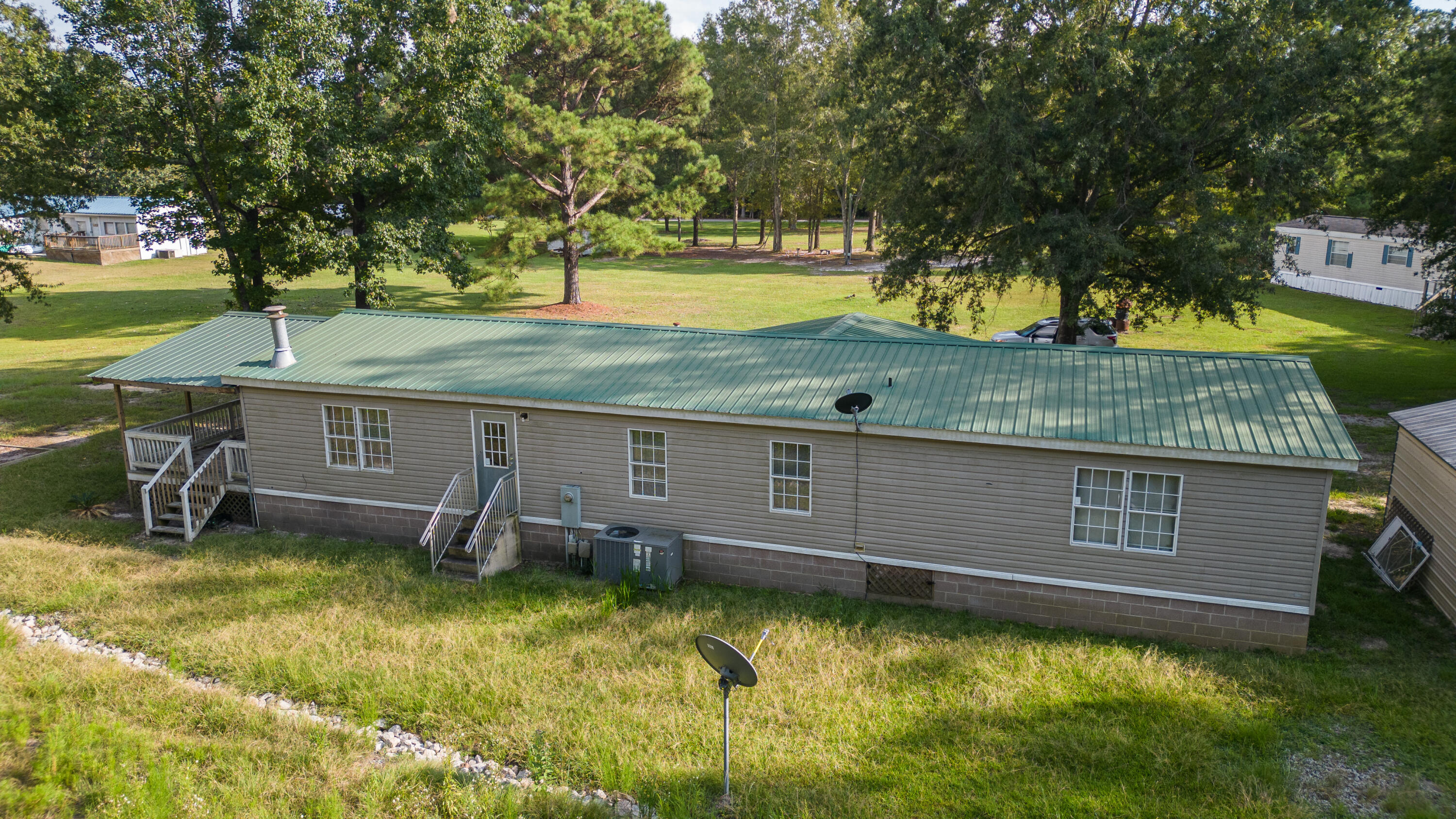 1091 Hudson Road Summerton, SC 29148 - Photo 8 of 37 DJI_0221