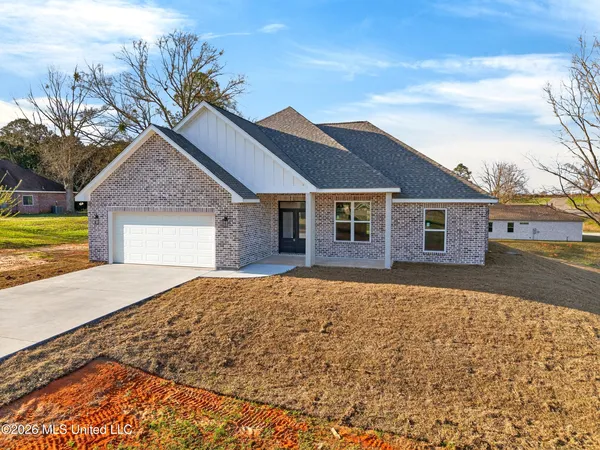 $328,400 | 6 Sassafras Drive, Carriere, MS 39426