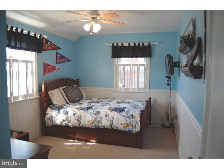 638 Hey Lane Springfield, PA 19064 - Photo 13 of 25 Bedroom 2