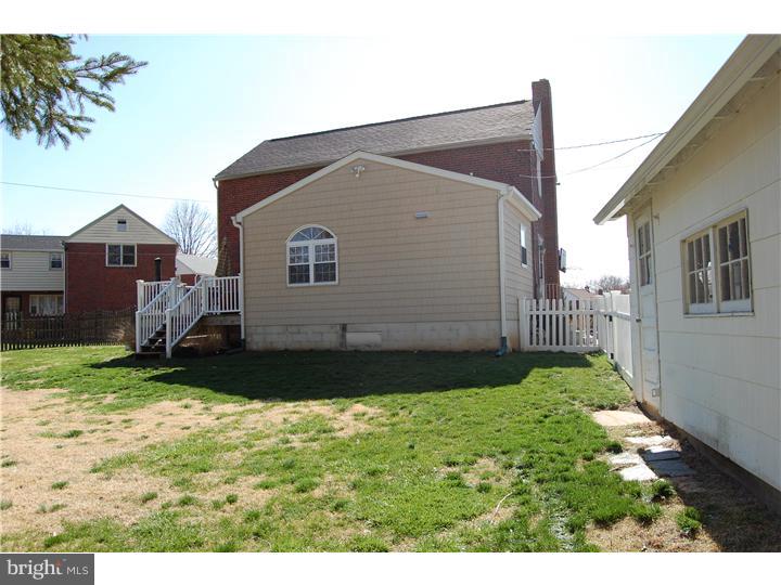 638 Hey Lane Springfield, PA 19064 - Photo 23 of 25 Exterior Back