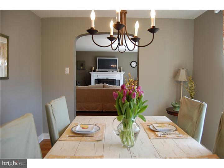 638 Hey Lane Springfield, PA 19064 - Photo 6 of 25 Dining Room