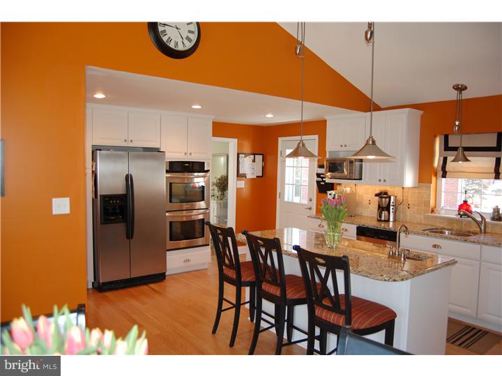 638 Hey Lane Springfield, PA 19064 - Photo 10 of 25 Kitchen