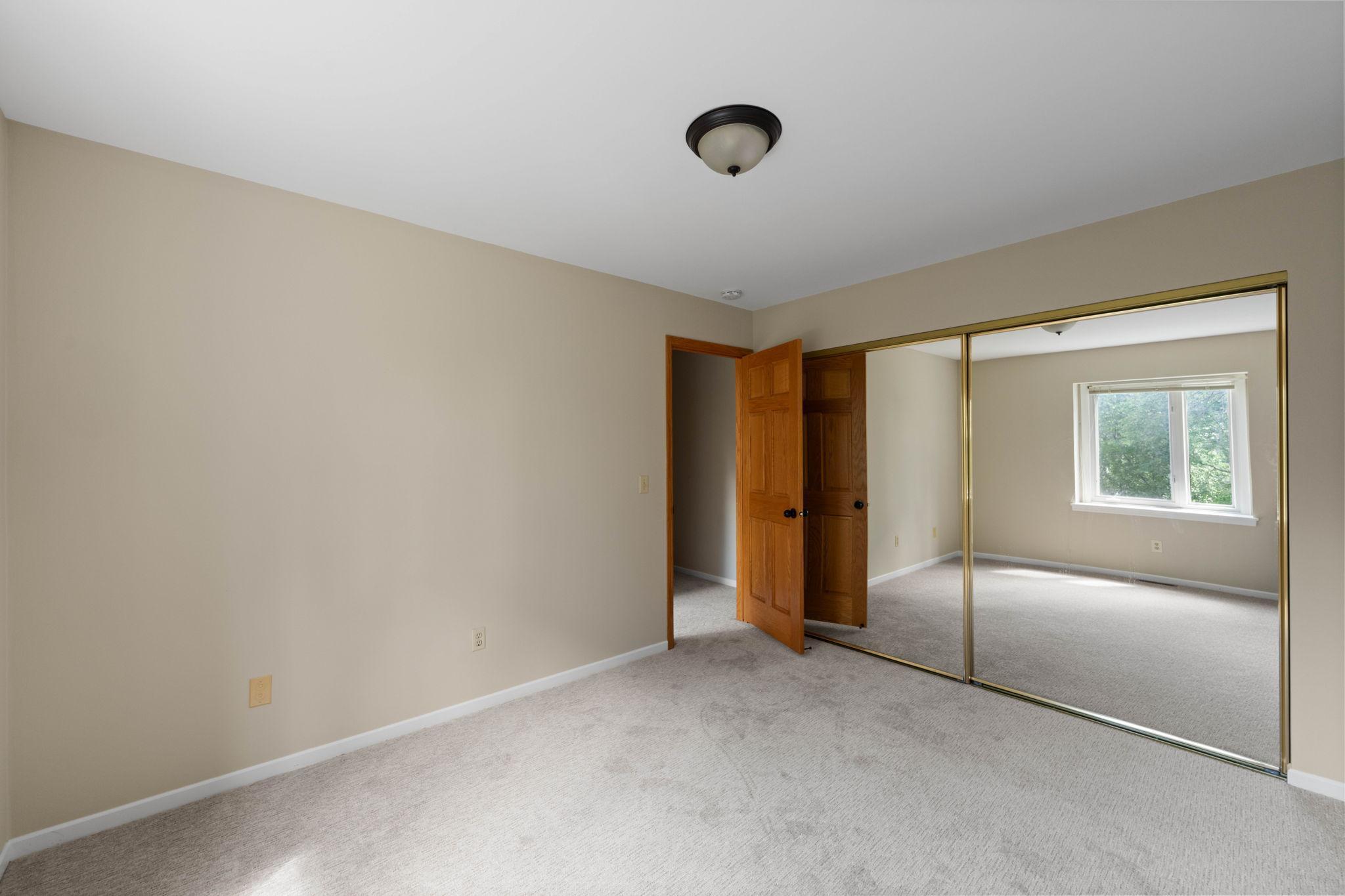 304 Pondridge Circle Wayzata, MN 55391 - Photo 21 of 30