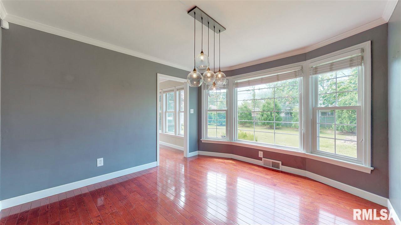 526 West Ridgemont Road Peoria, IL 61614 - Photo 12 of 35 Gallery Image 12