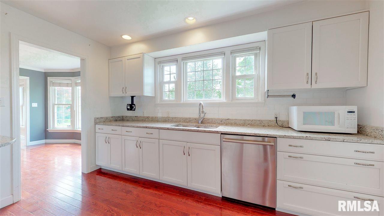526 West Ridgemont Road Peoria, IL 61614 - Photo 19 of 35 Gallery Image 19
