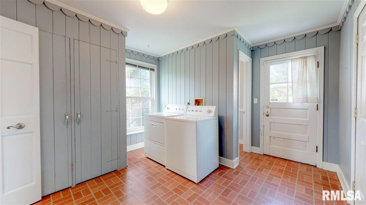 526 West Ridgemont Road Peoria, IL 61614 - Photo 20 of 35 Gallery Image 20