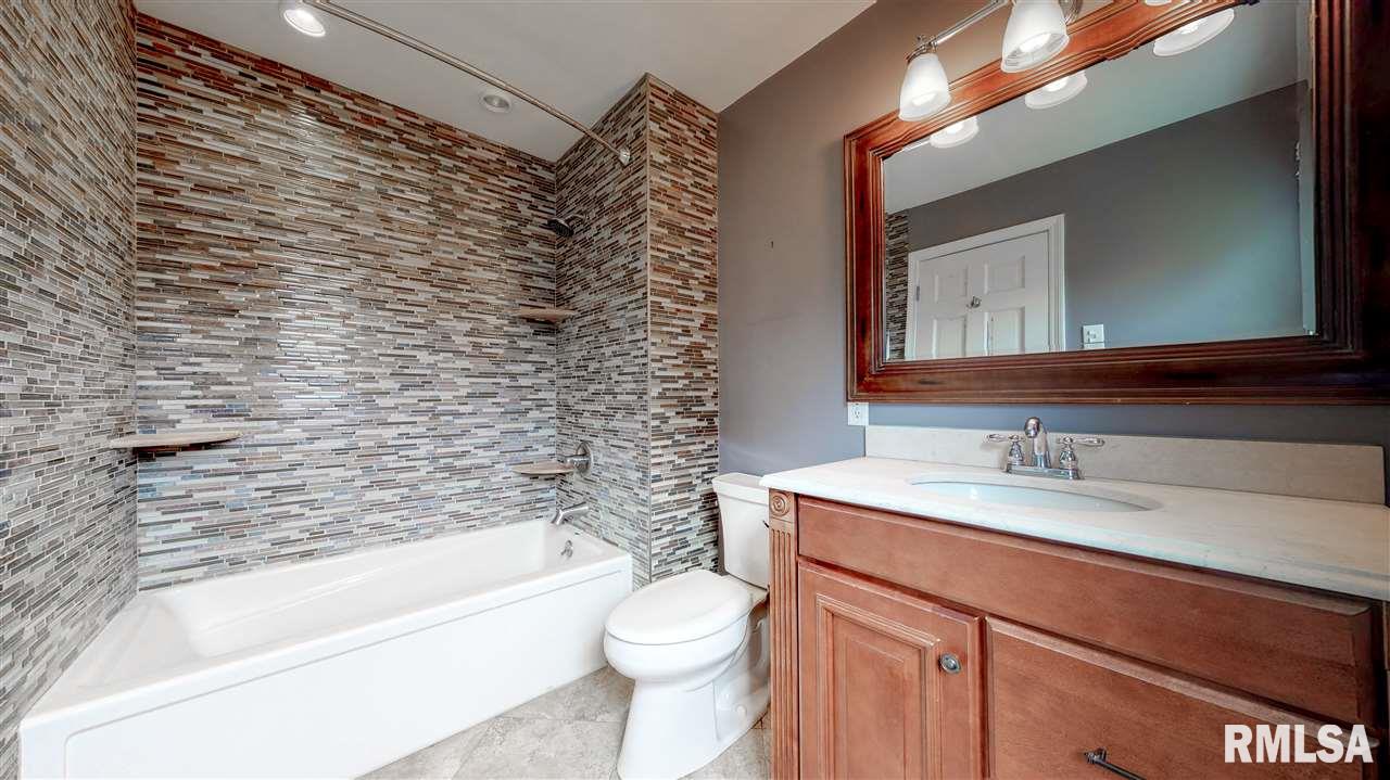526 West Ridgemont Road Peoria, IL 61614 - Photo 26 of 35 Gallery Image 26