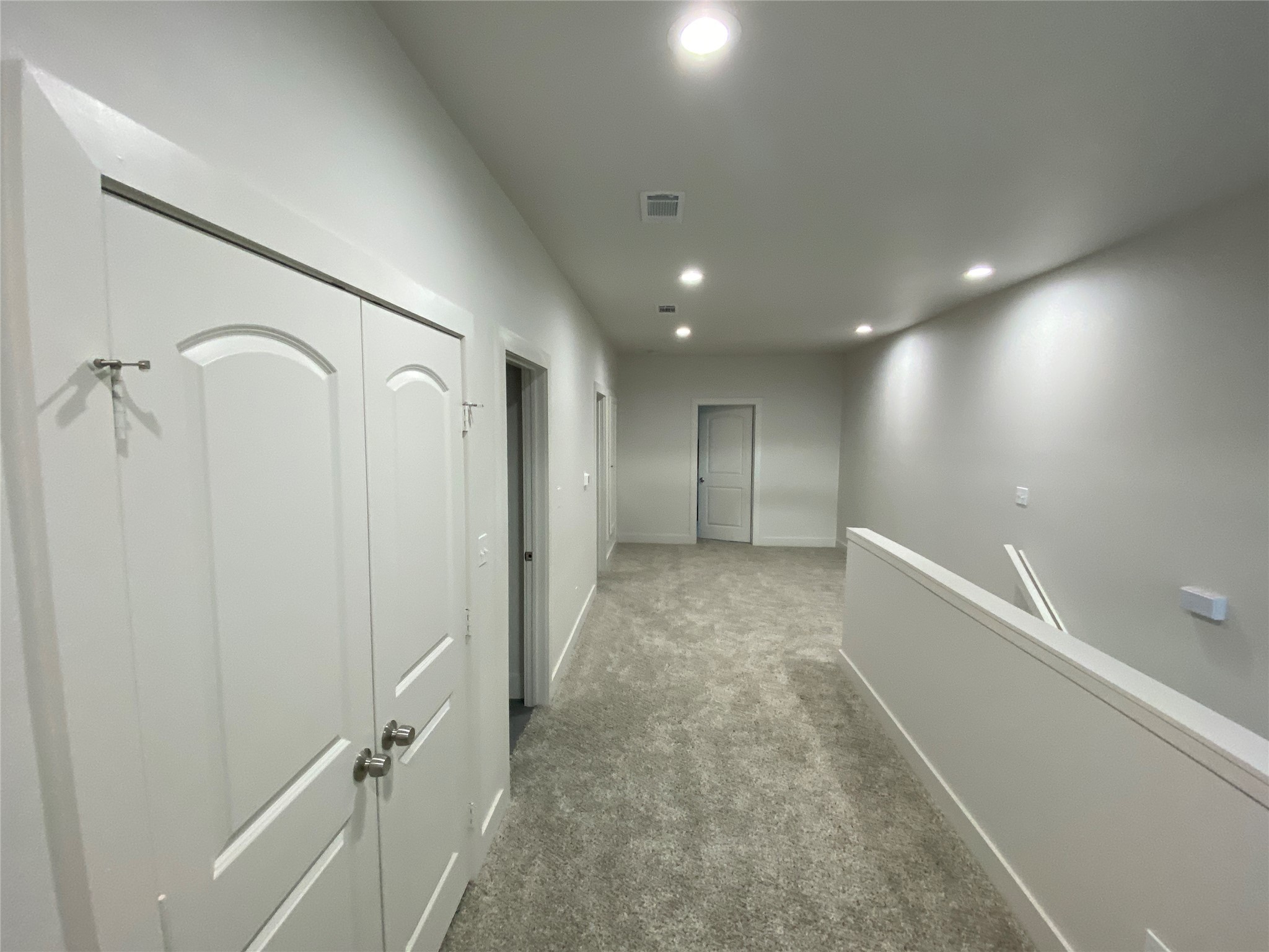 9737 Fabiola Drive Houston, TX 77075 - Photo 9 of 9 a view of a hallway