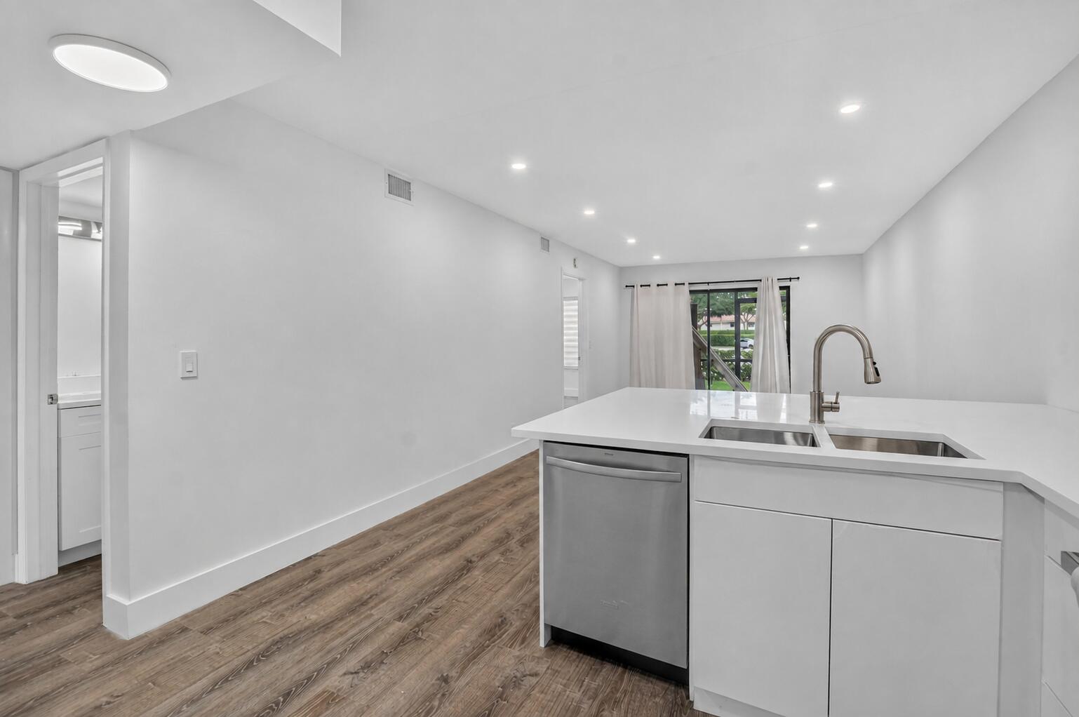 21950 Soundview Terrace, Unit 107 Boca Raton, FL 33433 - Photo 6 of 22 Image Sep 5, 2026, 02_43_12 AM (1)