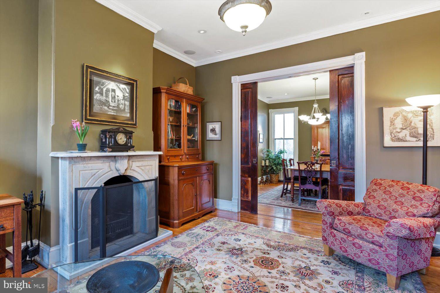 315 9th Street Southeast Washington, DC 20003 - Photo 11 of 46