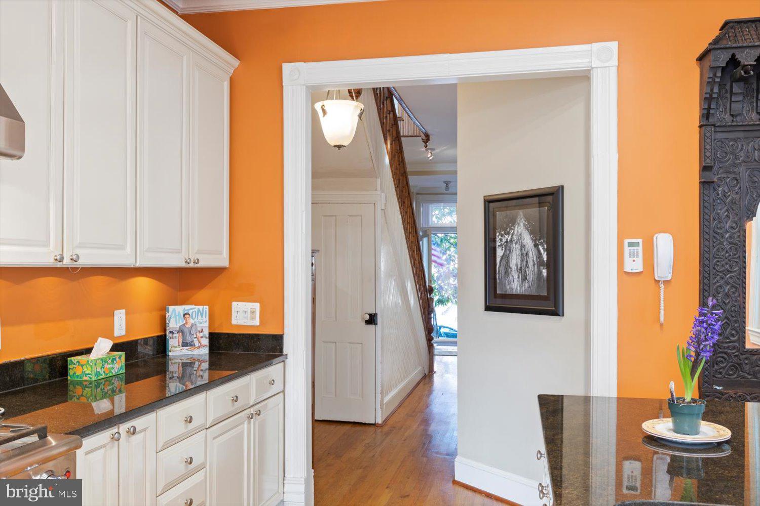 315 9th Street Southeast Washington, DC 20003 - Photo 14 of 46