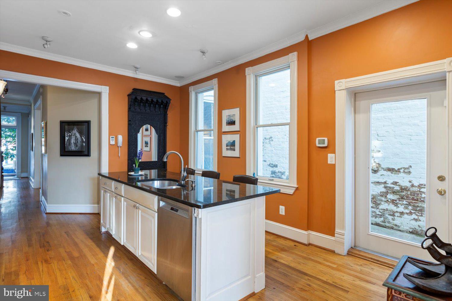 315 9th Street Southeast Washington, DC 20003 - Photo 16 of 46