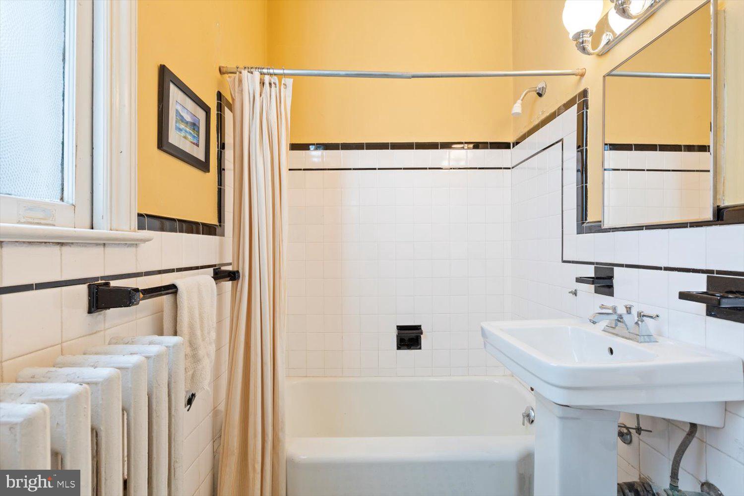 315 9th Street Southeast Washington, DC 20003 - Photo 20 of 46