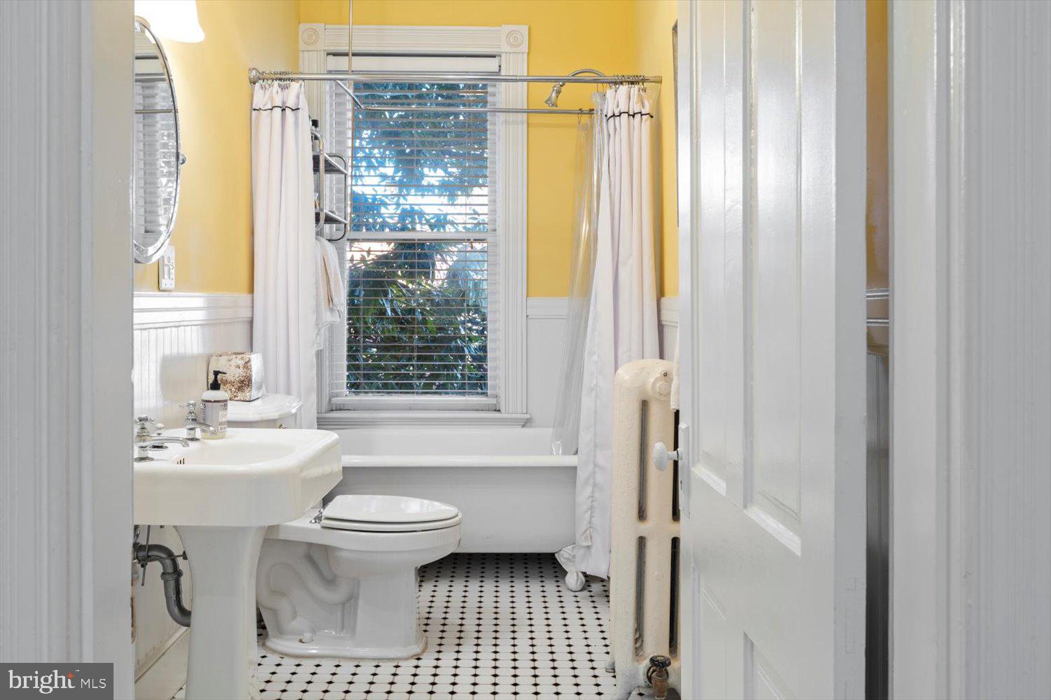 315 9th Street Southeast Washington, DC 20003 - Photo 35 of 46