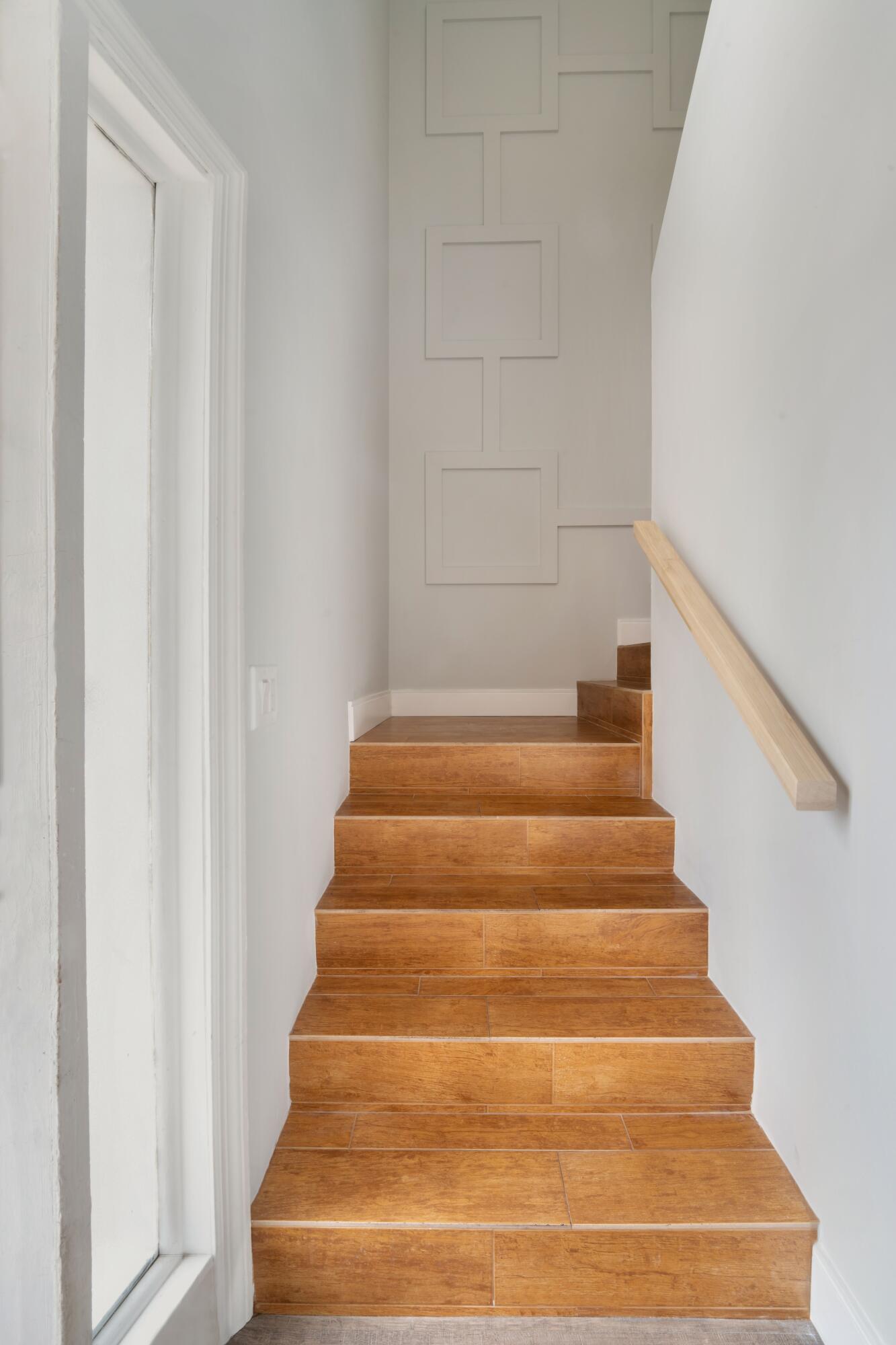 340 Northwest 67th Street, Unit 207 Boca Raton, FL 33487 - Photo 3 of 37 Private stair case