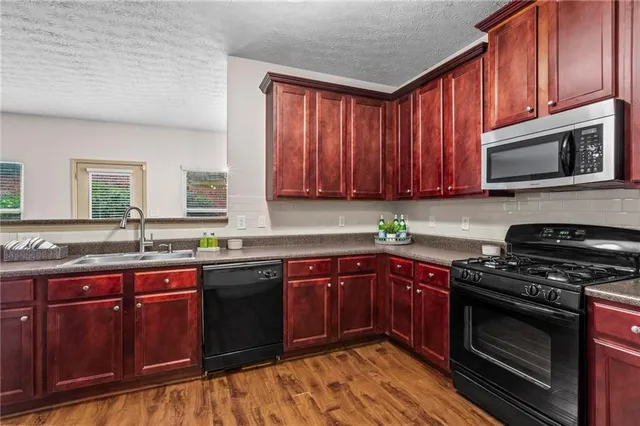 $2,300 | 867 Crested Hawk Trail, Sugar Hill, GA 30518