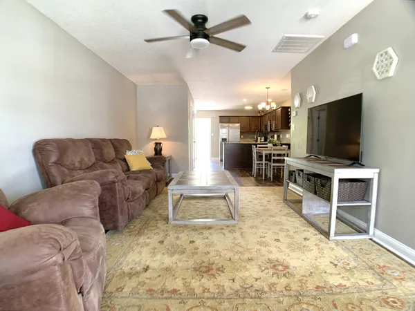 $1,900 | 364 Sam Houston Circle, Clarksville, TN 37040