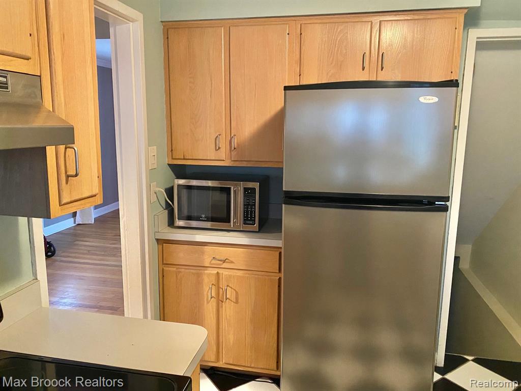 1927 Graefield Road, Unit 39 Birmingham, MI 48009 - Photo 8 of 13 Gallery Image 8