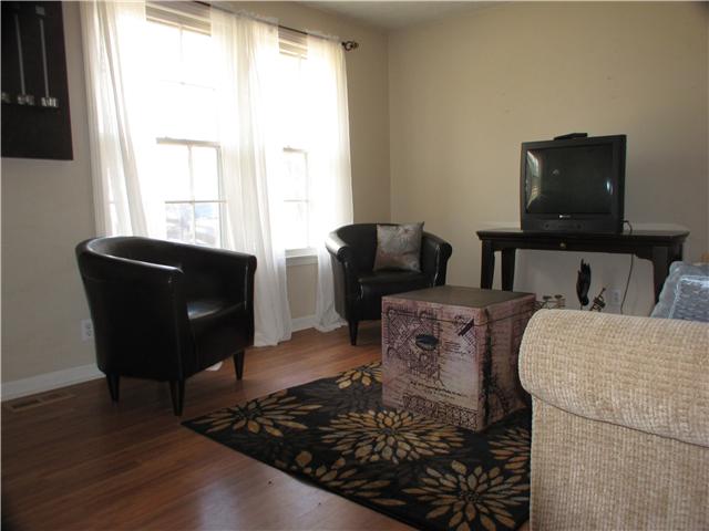 312 Edmondson Ferry Road Clarksville, TN 37040 - Photo 2 of 14 Gallery Image 2