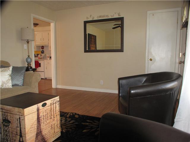 312 Edmondson Ferry Road Clarksville, TN 37040 - Photo 3 of 14 Gallery Image 3