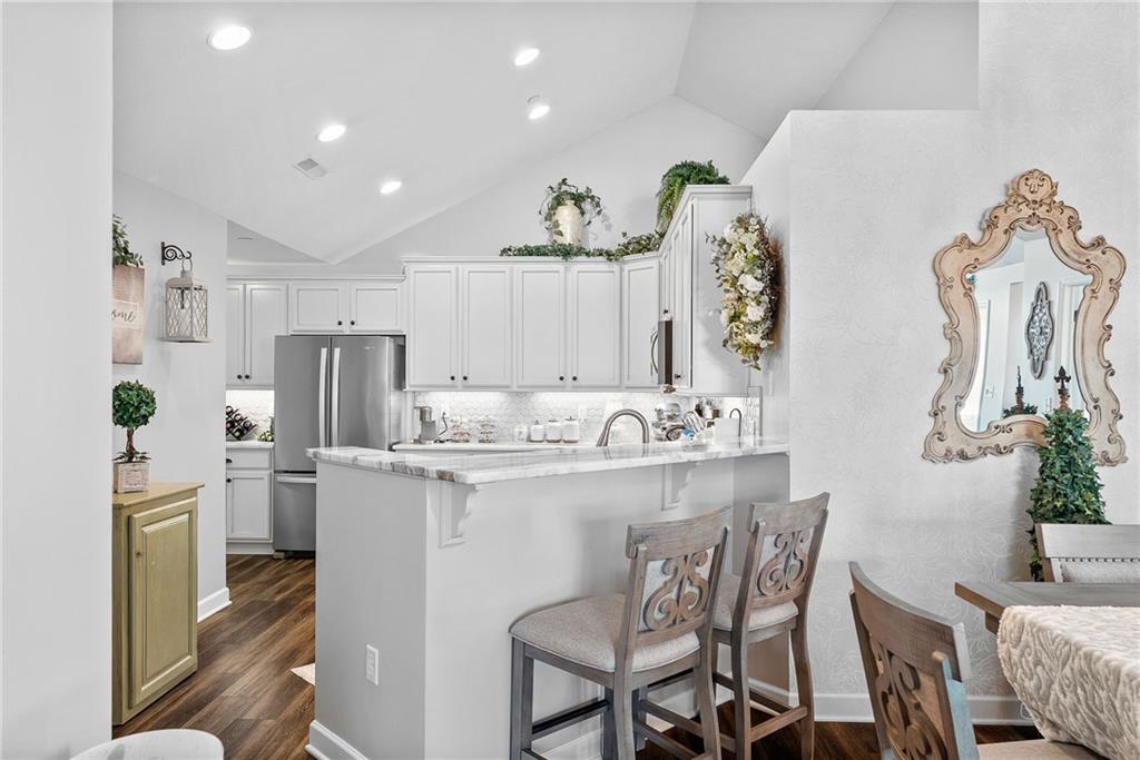 307 Spring Valley Drive Zelienople, PA 16063 - Photo 17 of 50