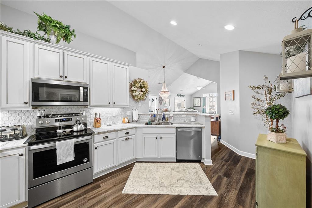 307 Spring Valley Drive Zelienople, PA 16063 - Photo 20 of 50