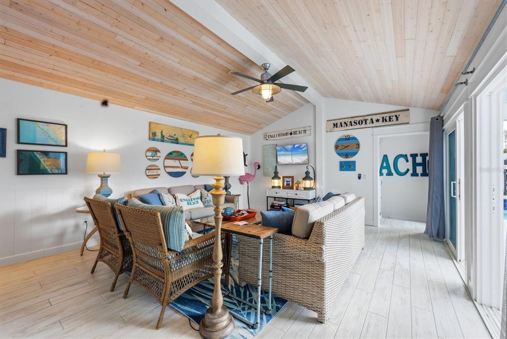 4074 North Beach Road Englewood, FL 34223 - Photo 10 of 71