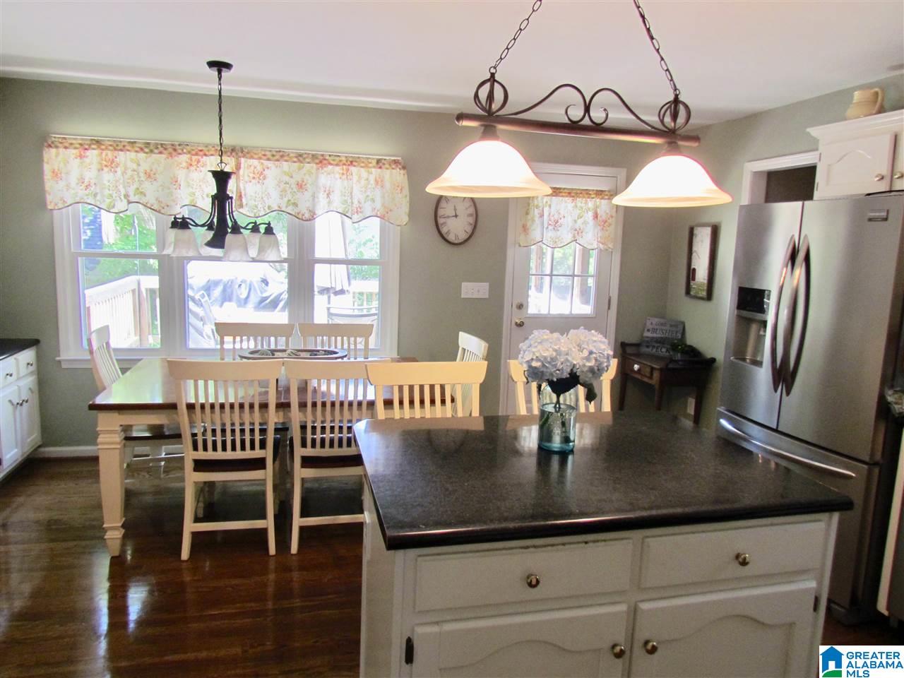 495 Raspberry Road Birmingham, AL 35244 - Photo 8 of 36