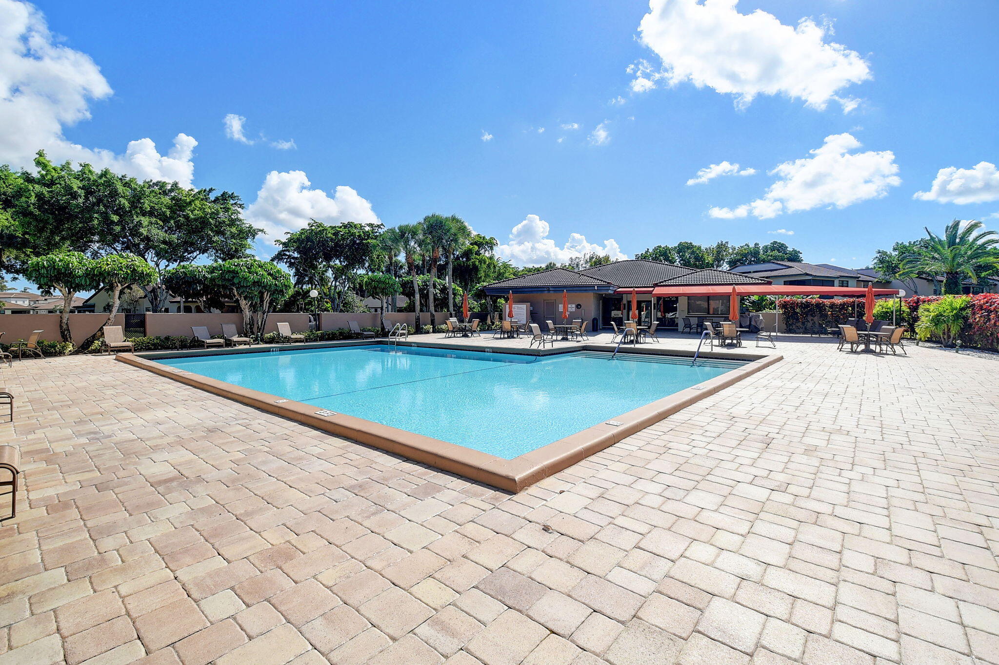9299 Vista Del Lago, Unit 16D Boca Raton, FL 33428 - Photo 31 of 39 Community Pool