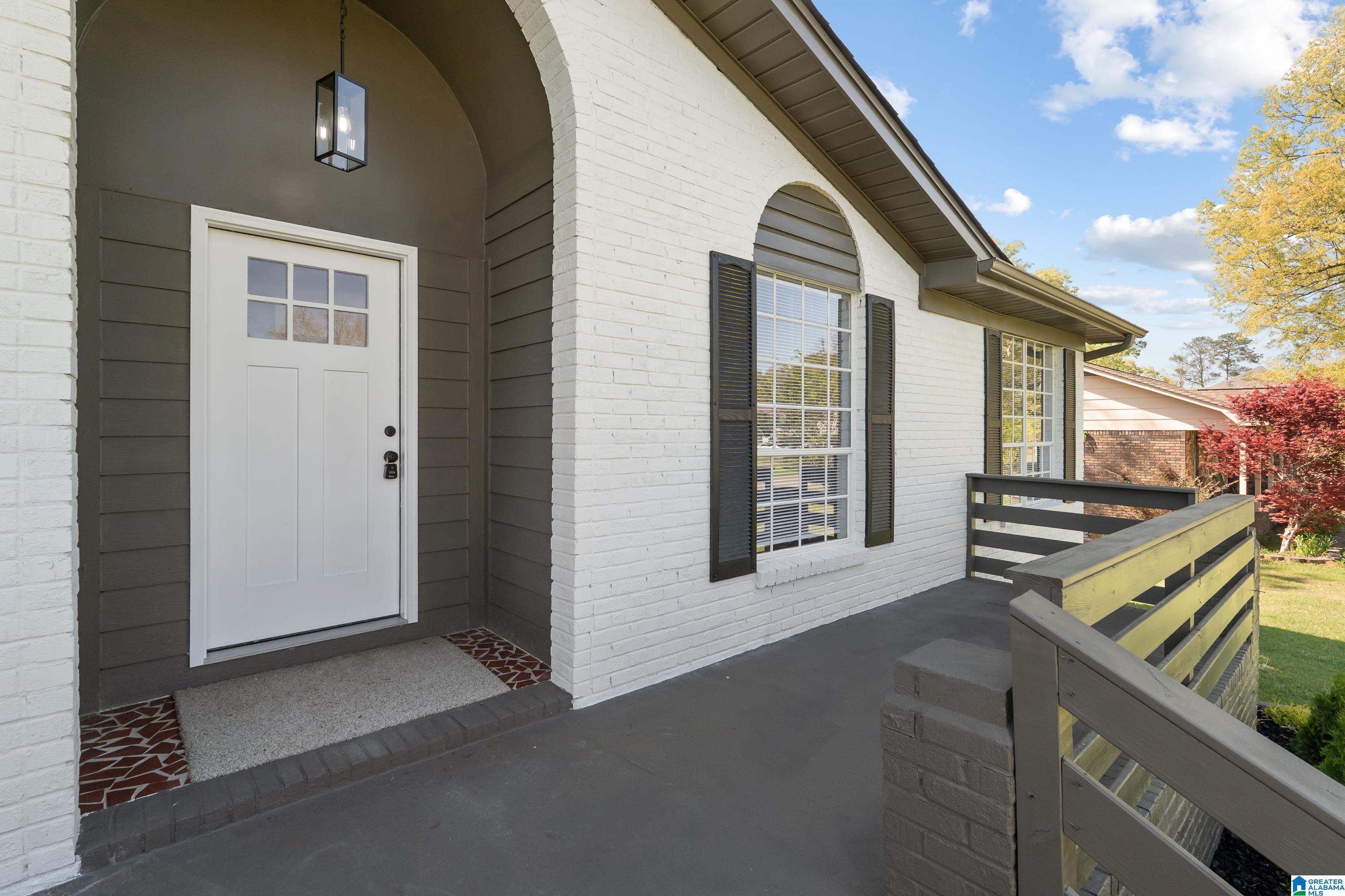 711 Hilltop Road Warrior, AL 35180 - Photo 2 of 51