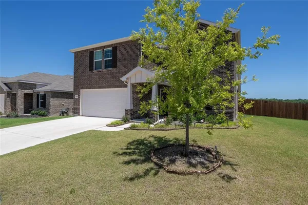 $2,700 | 820 Forestdale Court, Haslet, TX 76052