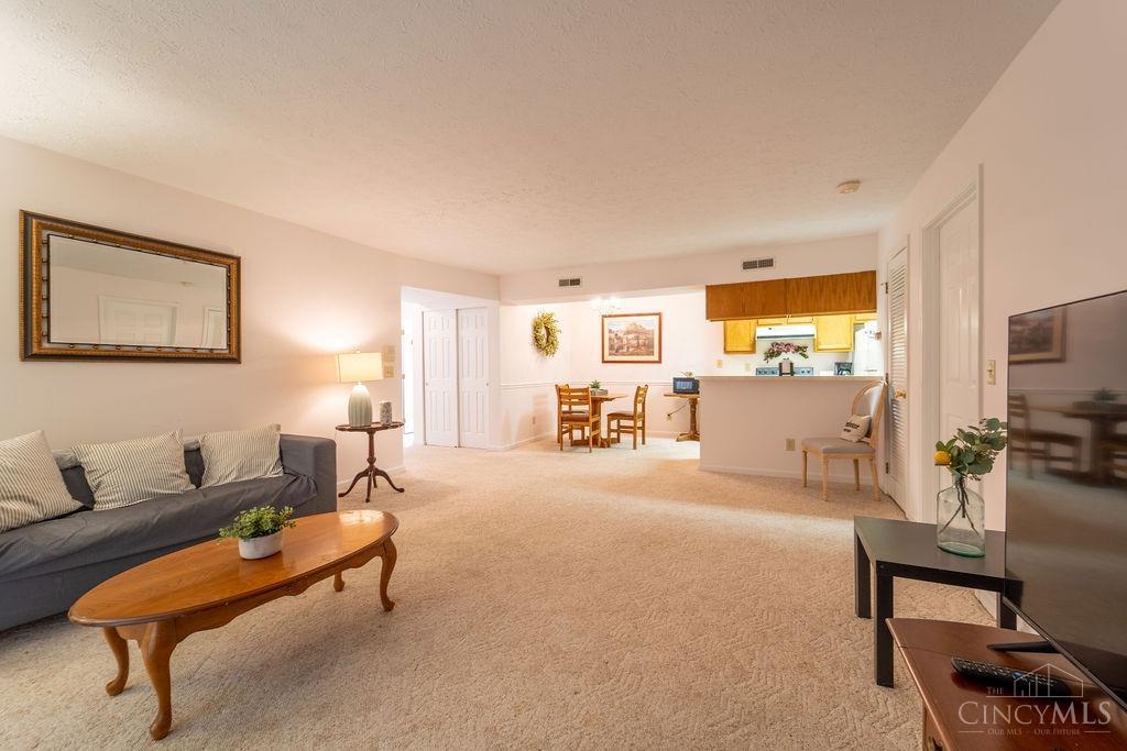 3543 Jessup Road, Unit 1B Cincinnati, OH 45239 - Photo 5 of 23